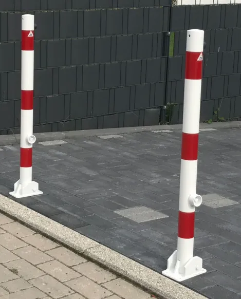 Słupek parkingowy Ø 60 mm składany, do przykręcenia, z uniwersalnym zamkiem - 4